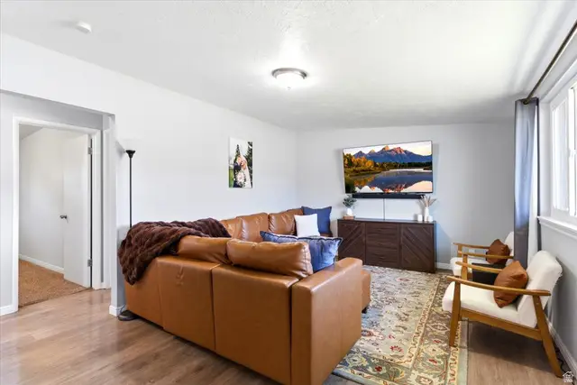 1319 N Reid Ave, Layton, UT 84041 - #3