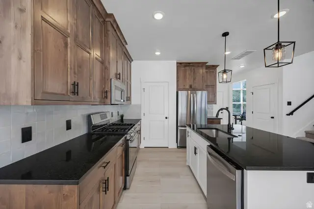 1589 W 2200 S, Logan, UT 84321 - #3