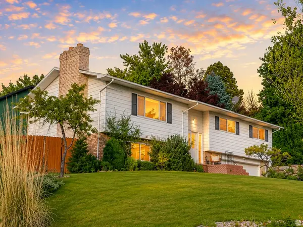 1582 N Emerald Dr, Layton, UT 84040