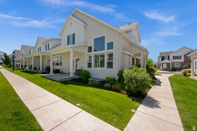 771 E Newfield Dr S, Sandy, UT 84094 - #3