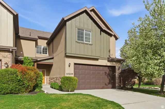 10219 S Mystic Falls Way, South Jordan, UT 84095 - #2