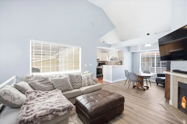 5425 S Spinnaker Row, Taylorsville, UT 84123 - #3