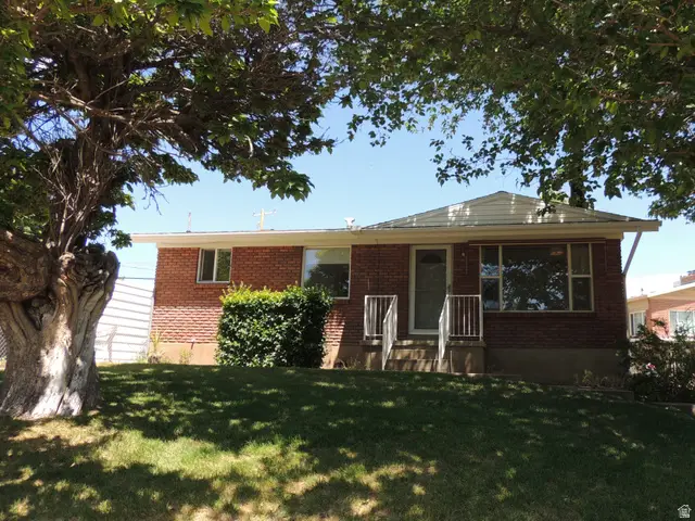 380 E 300 N, Clearfield, UT 84015 - #1