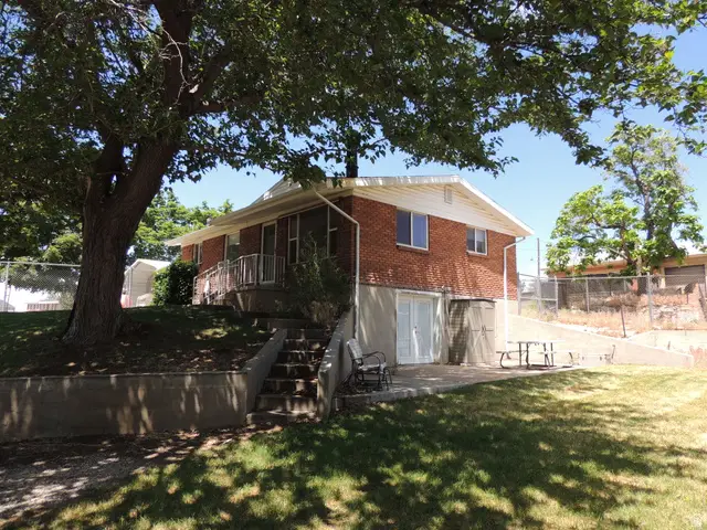 380 E 300 N, Clearfield, UT 84015 - #3
