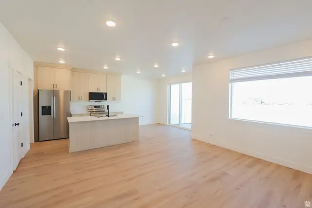 665 N 300 W, Smithfield, UT 84335 - #2