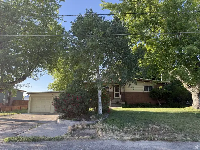 379 E 400 N, Lindon, UT 84042 - #1