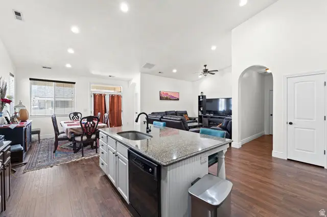 1016 N Skipton Dr, North Salt Lake, UT 84054 - #2