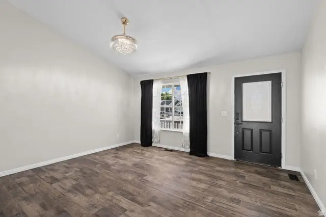 143 W 450 N, Santaquin, UT 84655 - #3