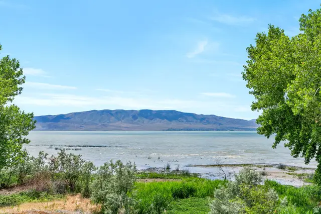 76 N Sunset Dr, Vineyard, UT 84059 - #3