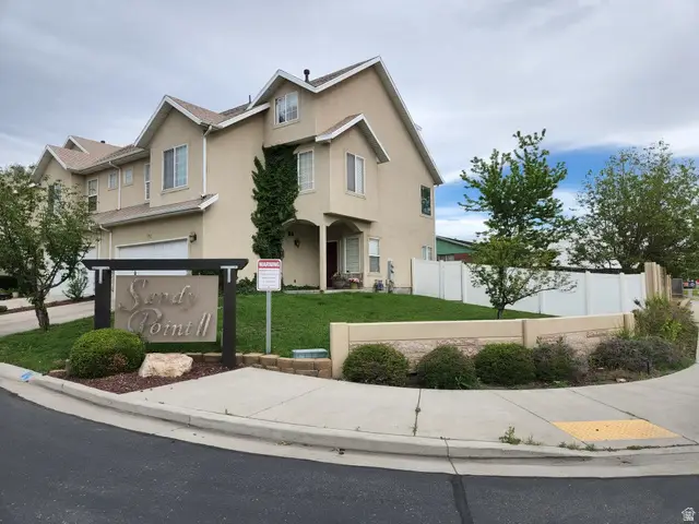 710 E Sandy Point Dr, Sandy, UT 84094 - #2