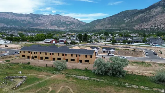 1071 N Summit View Dr, Harrisville, UT 84404 - #2