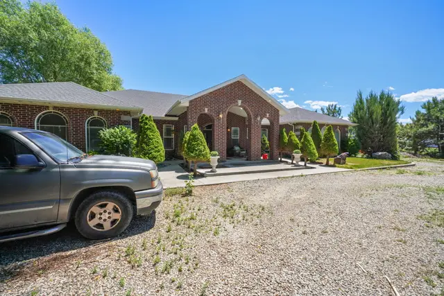 6869 S 4000 W, Benjamin, UT 84660 - #2
