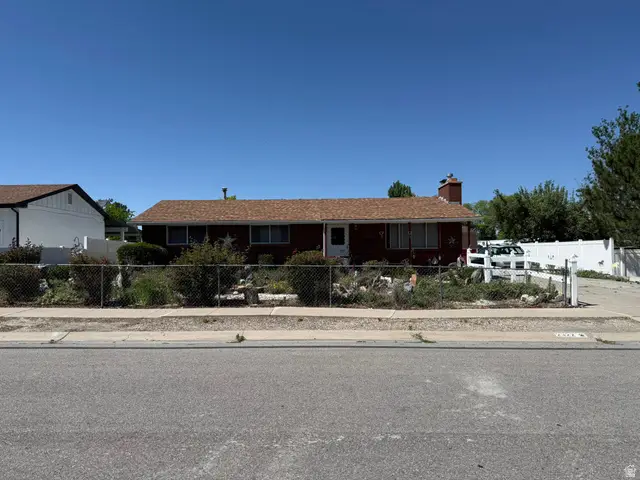 2322 W Surrey Rd, Taylorsville, UT 84129 - #1