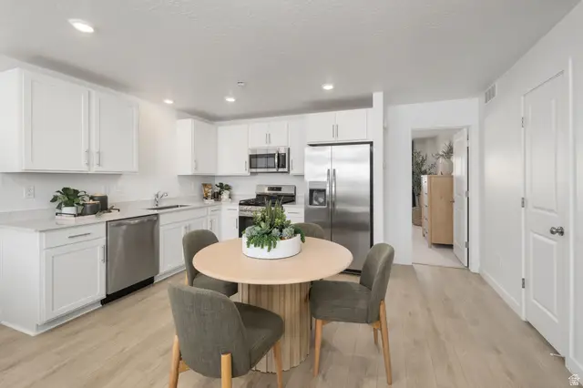 594 W Empress St #34, Santaquin, UT 84655 - #3
