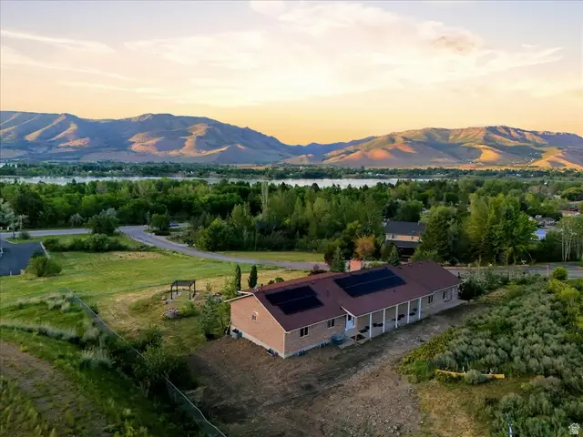 991 S 6525 E, Huntsville, UT 84317 - #1