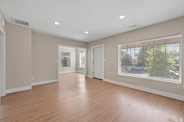 977 S 300 E, Salt Lake City, UT 84111 - #3