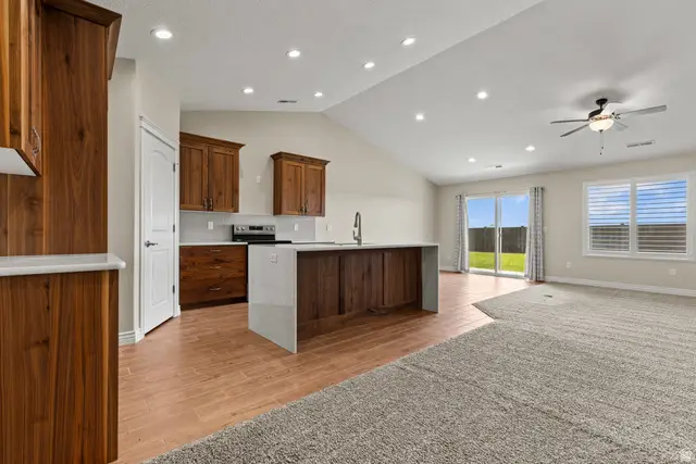 1142 S Grace Way, Layton, UT 84041 - #3