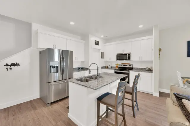 382 E 1850 N #5, North Ogden, UT 84414 - #3