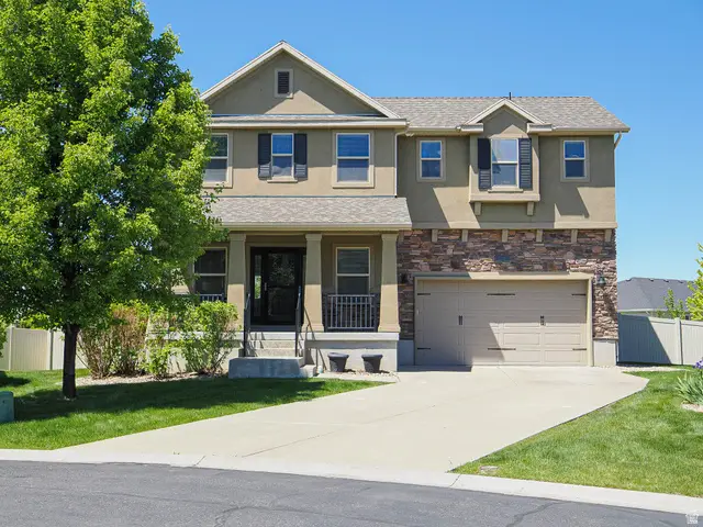 879 W Saddlebrook Dr, Kaysville, UT 84037 - #2