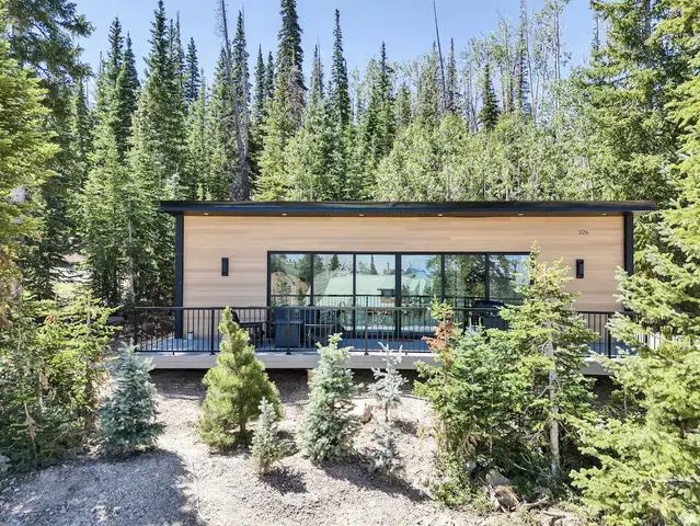 326 Ridgeview St, Brian Head, UT 84719 - #1