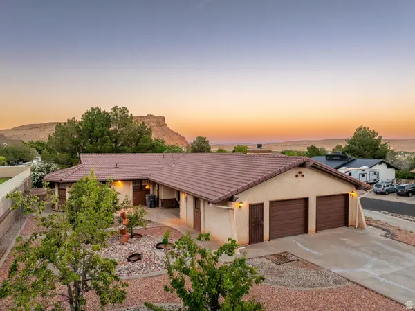 1230 W Escalante Dr, St. George, UT 84790