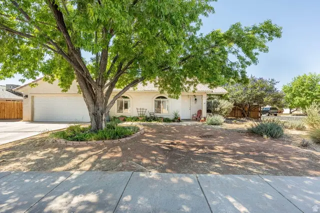 2804 E 350 N, Saint George, UT 84790 - #1