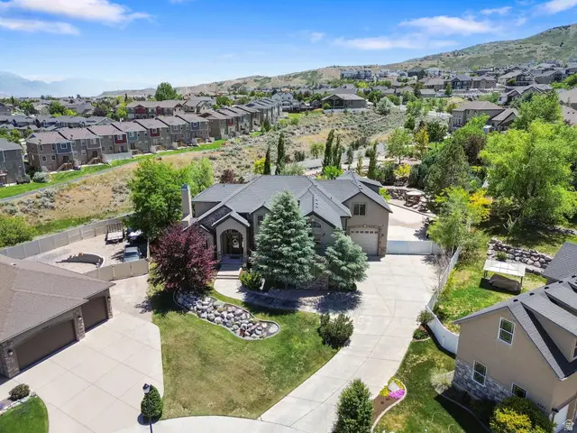 5337 W Hidden Rose Cir, Herriman, UT 84096 - #3