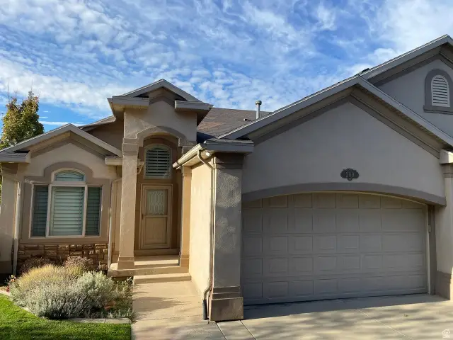 209 Edgewood Cir, North Salt Lake, UT 84054 - #3