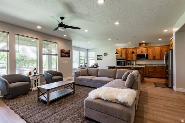 85 W 1200 N, Mapleton, UT 84664 - #3