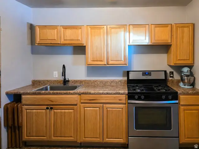 157 Berkley Ave, East Carbon, UT 84520 - #3