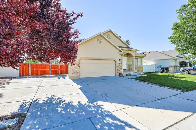 5525 N Hampton Way E, Stansbury Park, UT 84074 - #2