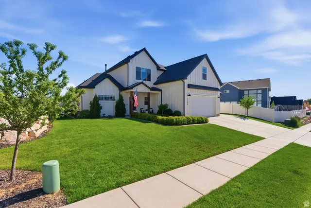 1364 E Beechwood Dr, Layton, UT 84040 - #2