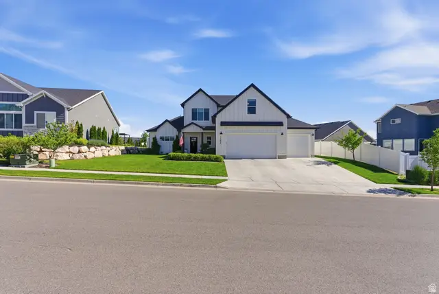 1364 E Beechwood Dr, Layton, UT 84040 - #3