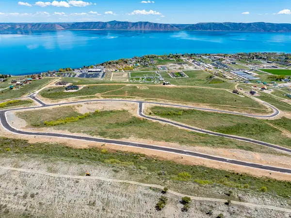 460 W Lakeview Cir #31, Garden City, UT 84028