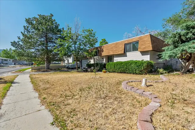 10338 S Violet Dr, White City, UT 84094 - #3