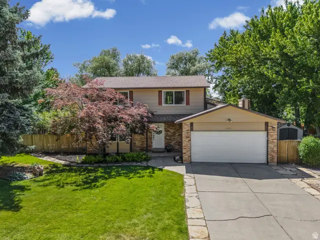 7268 S Macintosh Ln E, Cottonwood Heights, UT 84121 - #1
