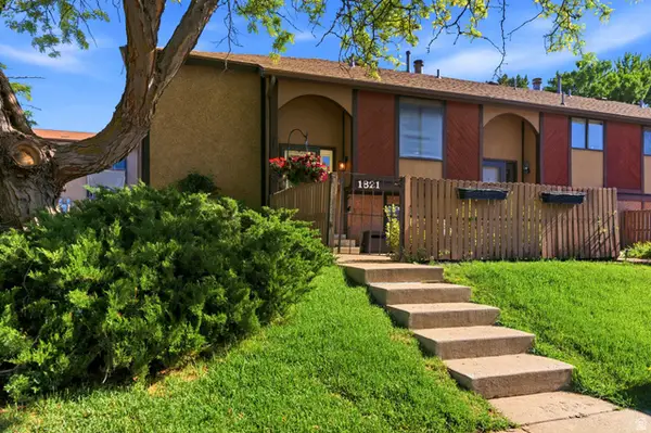 1821 E 5650 S, South Ogden, UT 84403