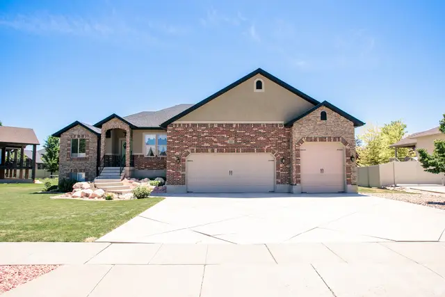 2611 W 2450 N, Farr West, UT 84404 - #2
