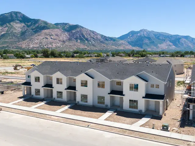 520 W 1875 N, Harrisville, UT 84404 - #1