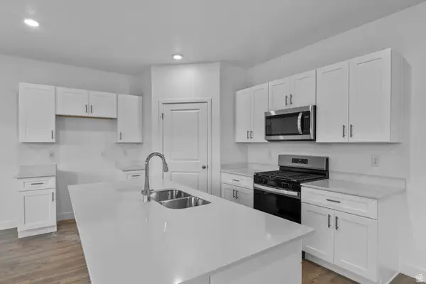 1894 S Queens Garden Dr #4276, Washington, UT 84780