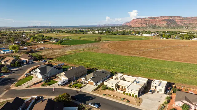 580 S Cedar Cir, Kanab, UT 84741 - #3