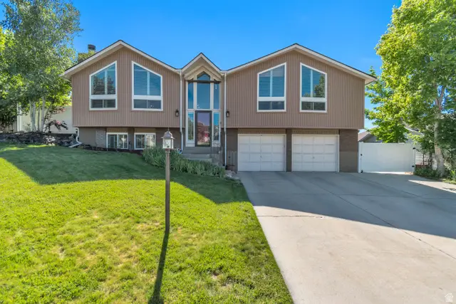 9832 S Falconhurst Dr E, Sandy, UT 84092 - #1