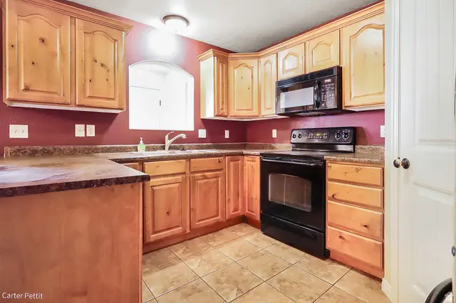 3821 E Rock Creek Rd #8, Eagle Mountain, UT 84005 - #2