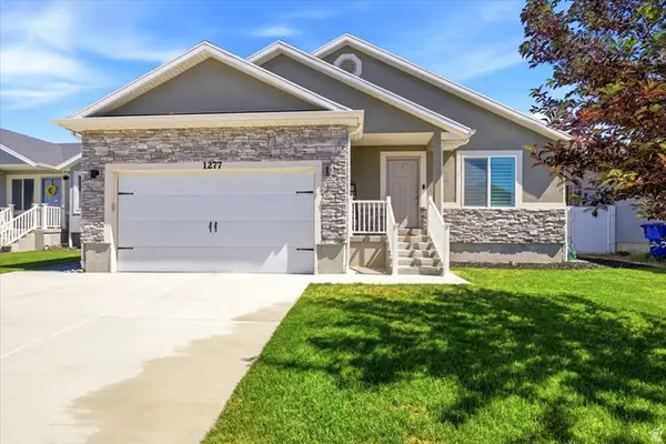 1277 E Skip St S, Eagle Mountain, UT 84005