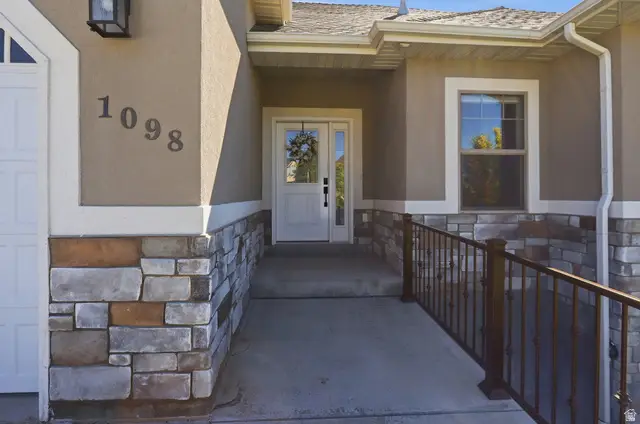 1098 N Valley View Dr, Tremonton, UT 84337 - #2