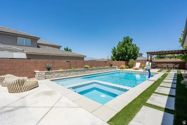 3145 E Holly Dr, Saint George, UT 84790 - #2