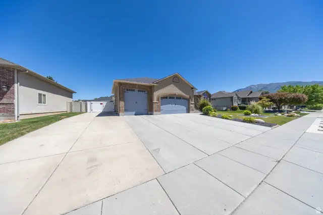 620 W 3600 S, Riverdale, UT 84405 - #2