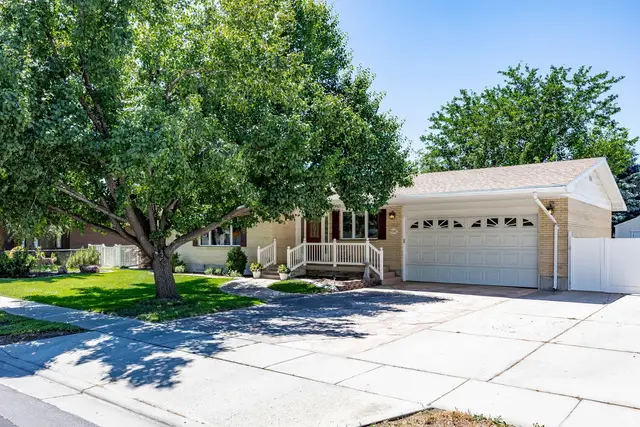 9542 S David St, Sandy, UT 84070 - #2
