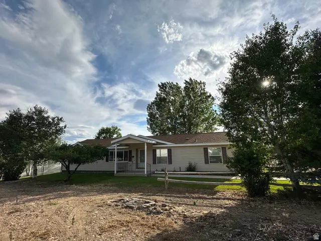 350 E Center St, Fairview, UT 84629 - #1