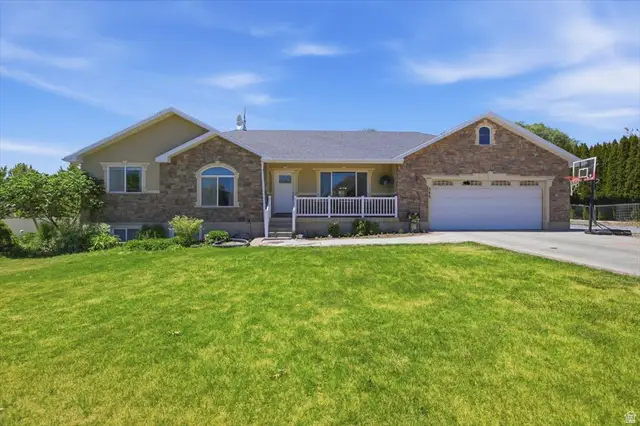 545 N Pheasant Hollow Ln, Mendon, UT 84325 - #1